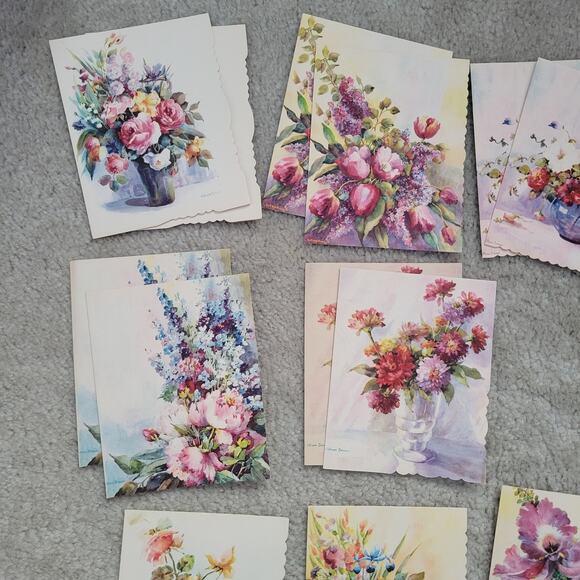 1950s Floral Note Cards Scalloped Edge w/ Envelopes Lillian Grow almost full set - Picture 3 of 10